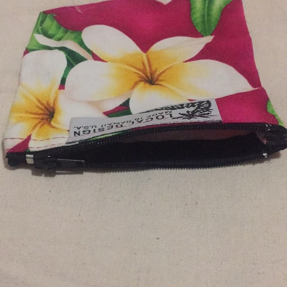 🌸Local Design Pouch Made in Hawaii U. S. A.🌸 - Picture 4 of 7